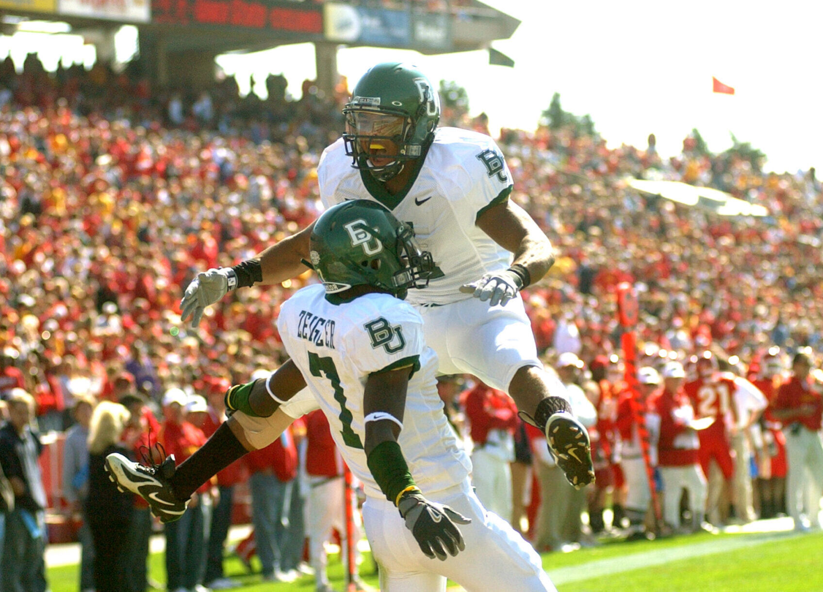 2005: Baylor wins its first Big 12 road game in league's 10-year history